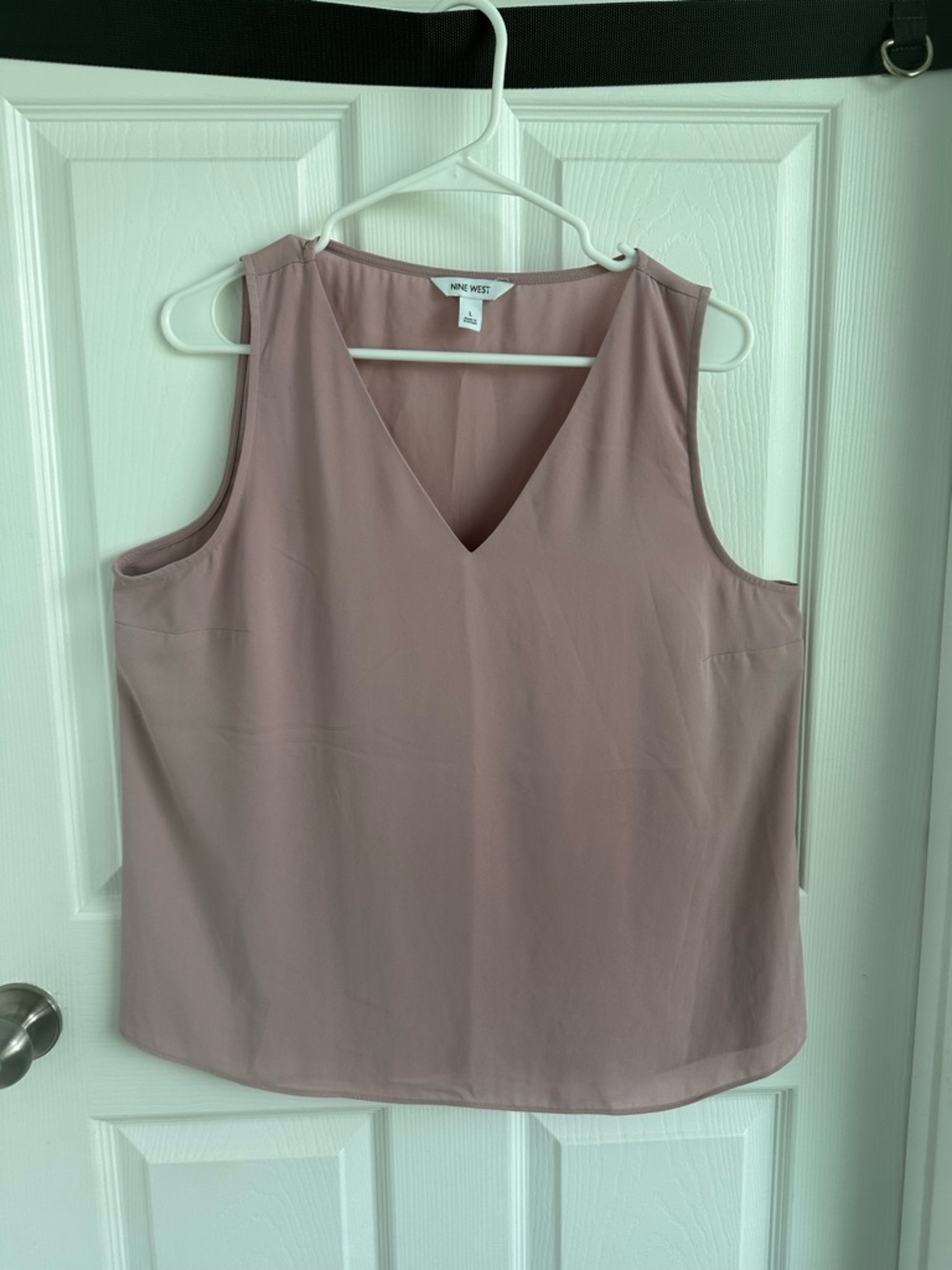 Nine West Dusty Rose V-Neck Sleeveless Top